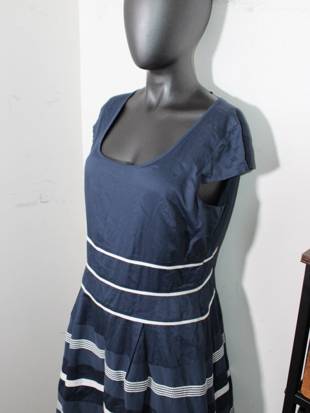 NWT Ann Taylor Petite Blue Silk-Blend Sheath Dress Top 10P